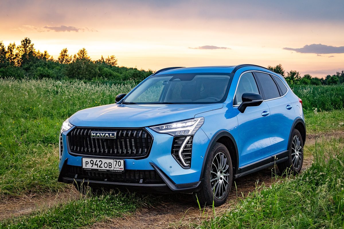 Haval Jolion с российскими номерами в Томске — одна из самых массовых китайских моделей на дорогах России